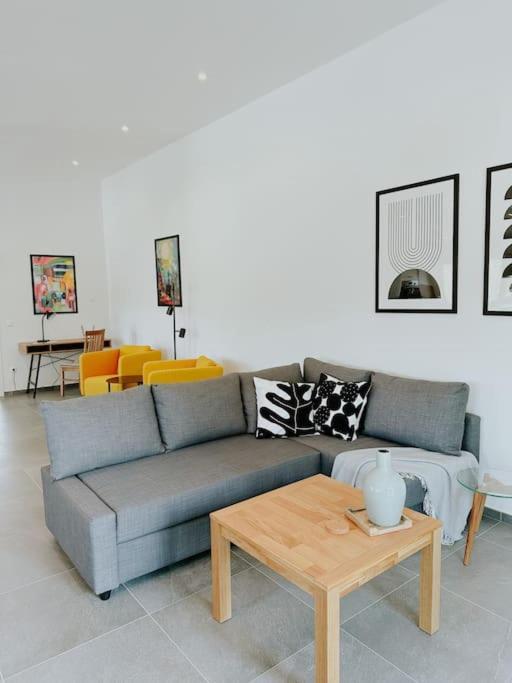 Apartment 100 Qm Im Weindorf - Balkon/Garage Aspisheim Екстериор снимка